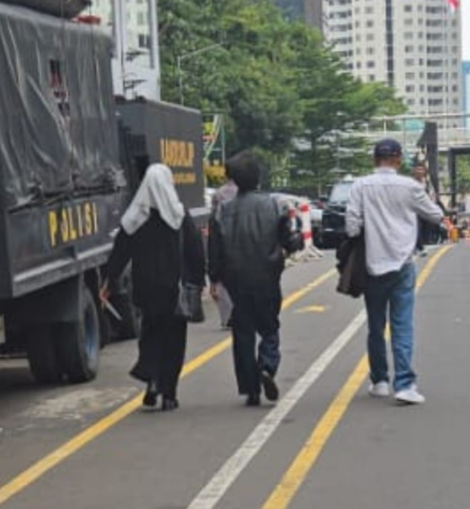 Trio RRT: Roy, Rismon, Tifa Terus Berjuang Membongkar Kebohongan
